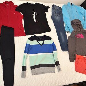 WOMEN's Clothing LOT, Size Small, 8 Pieces